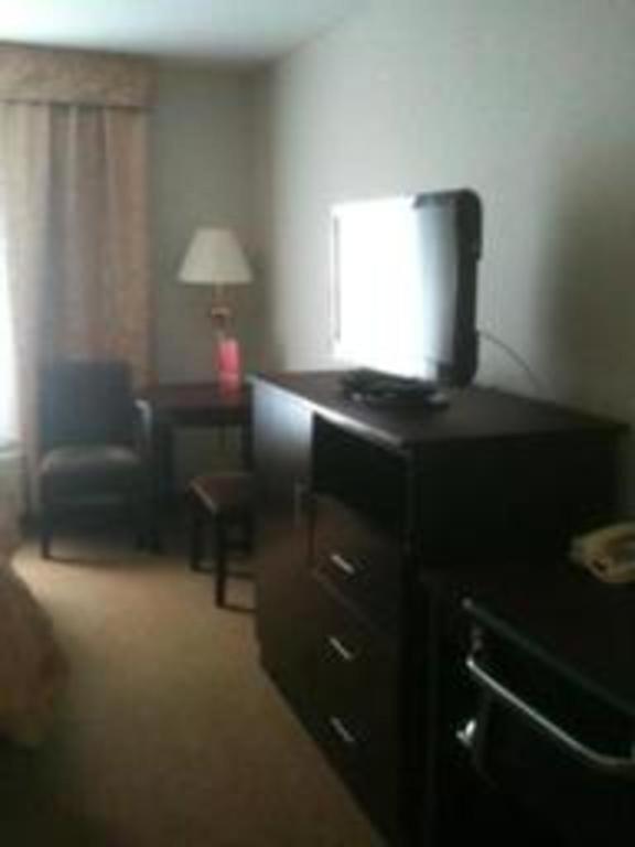 Super 8 By Wyndham Innisfail Buitenkant foto