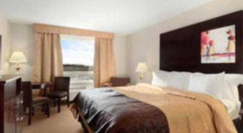 Super 8 By Wyndham Innisfail Buitenkant foto